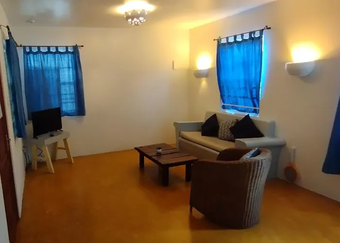 The Dive Hut - Boutique Apartments