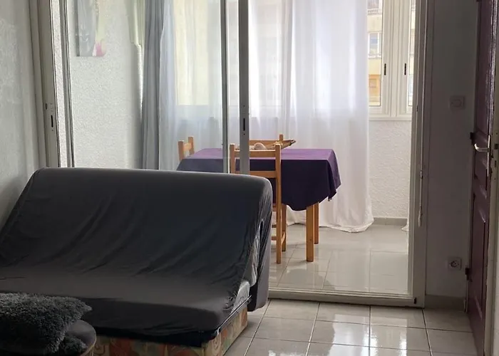 Les Balcons De La