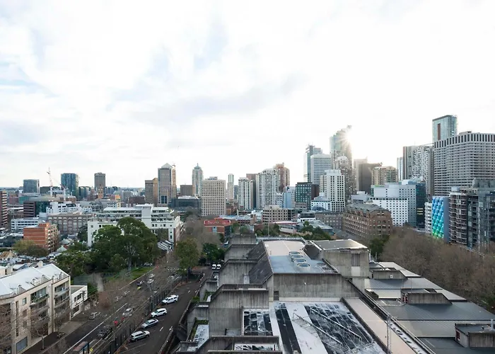 Lodge: Adge Hotel And Residences