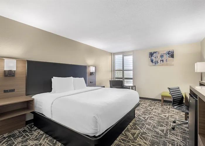 Hotels with a view Best Western Plus York And Conference Center