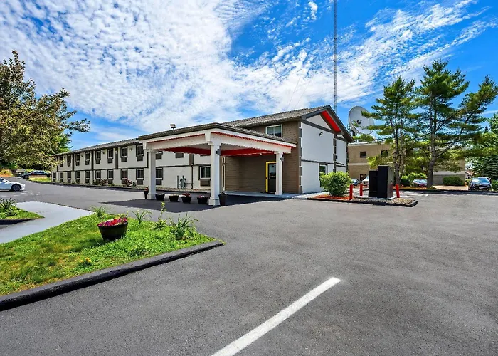 Super 8 By Wyndham Lewiston Auburn Area