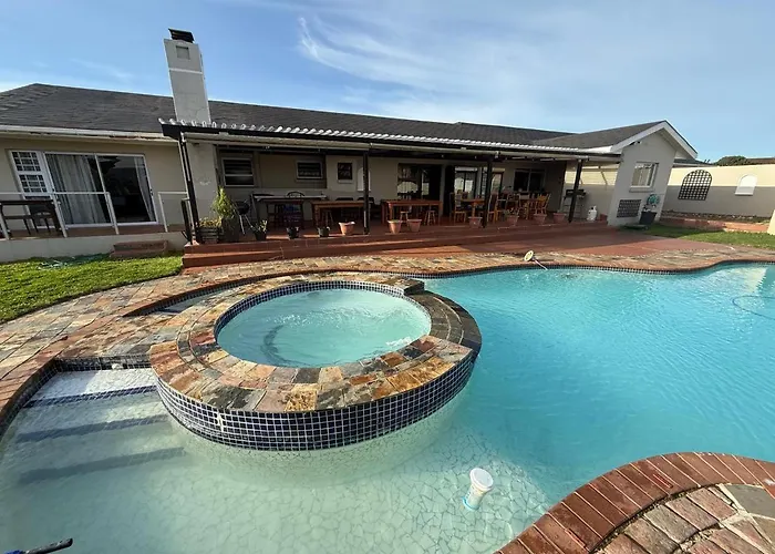 La Maison On 37 Admiralty Way, Summerstrand, Port Elizabeth