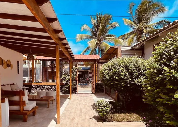 3 star hotels Coral Blanco With High Speed Internet Starlink And Galapagos Tour Operator