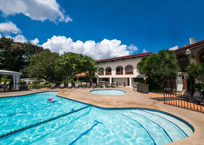 Montebello Villa Hotel
