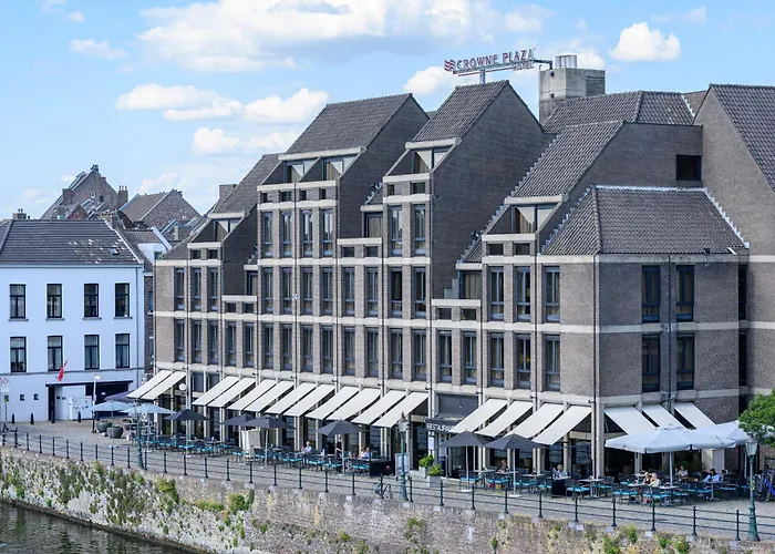 Crowne Plaza By Ihg