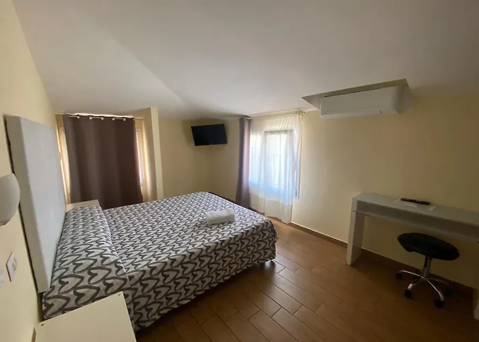 Hotel familiare: Via Mameli 5