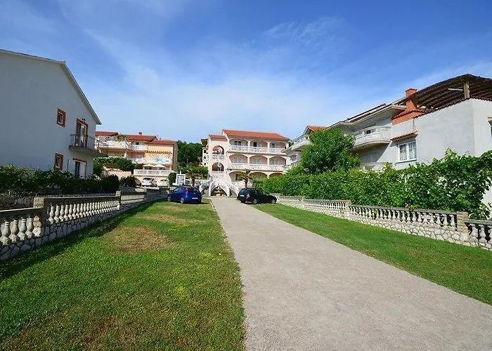 Apartments And Rooms With Parking Space Lopar, Rab - 23825