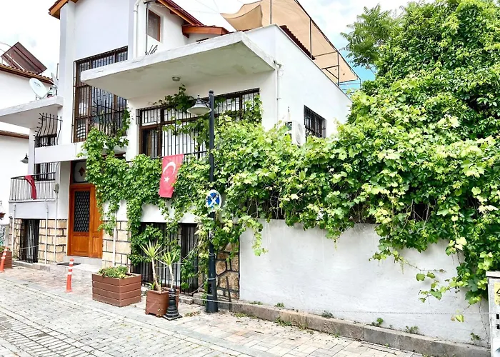 Konukzade Oldtown Apart
