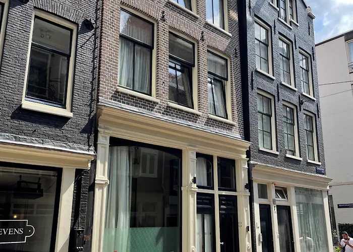 Artist House