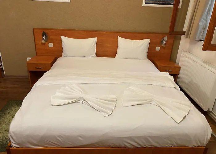 Easy Star Hotel