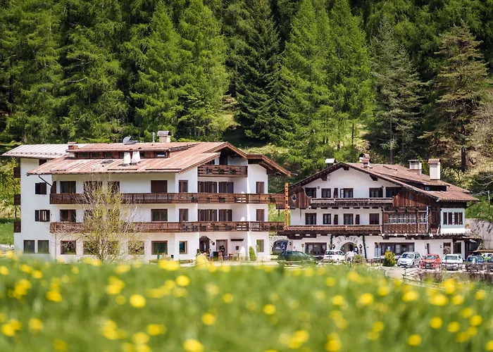 Hotel Al Larin