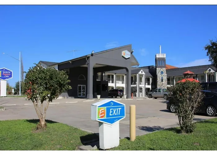 Hotel O Executive Inn & Suites Cuero Hwy 87