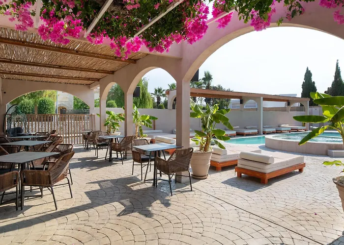Kolymbia Bay Art Boutique - Adults Only
