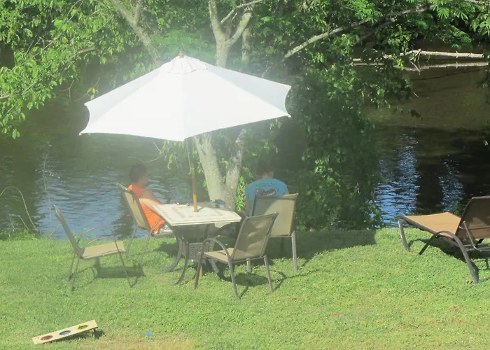 Arbors At Island Landing Hotel & Suites