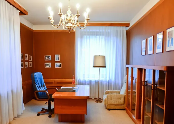 Pets Allowed Hotel Auska