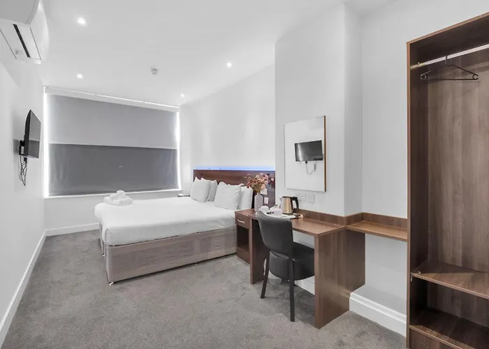 Signature Hotel London