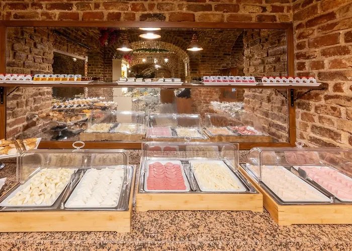 Meserret Palace - Special Category