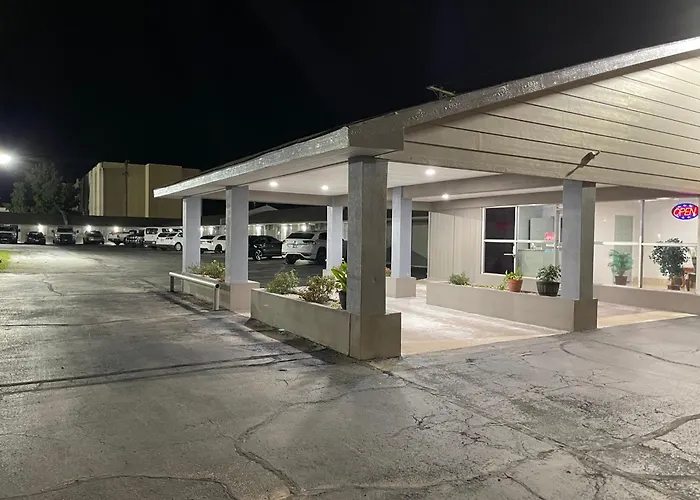 Budget Inn Ada