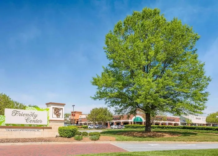 Beach hotel: Clarion Pointe - Greensboro Coliseum Area