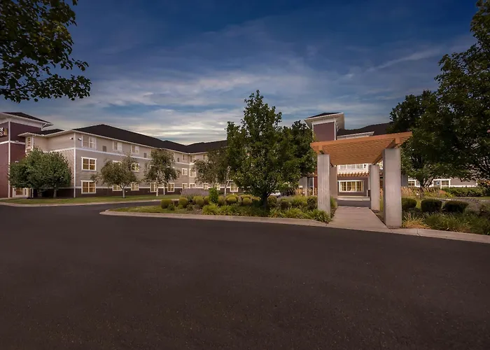 3 star hotels Ledgestone Suites Yakima