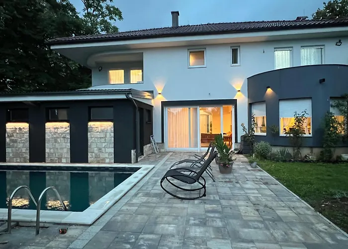 Bungalow rentals Aleja