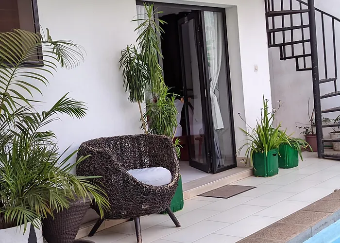 La Casa Di Luna - Hotel With Pool And Restaurant In Antananarivo