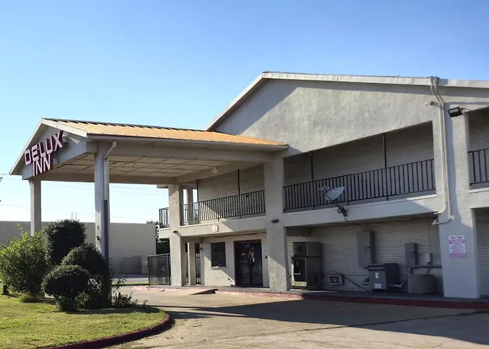 Deluxe Inn Motel By Oyo Grand Prairie Interstate 30