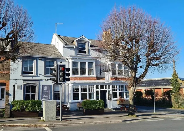 Golf hotels Sydney Arms