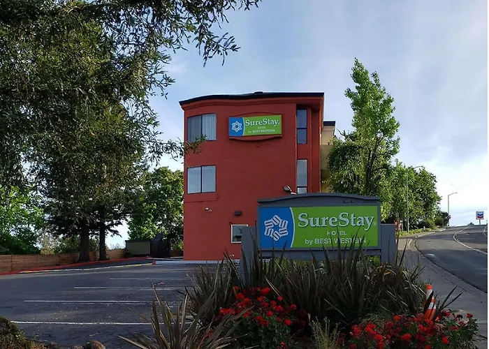 Motel: Surestay Hotel By Best Western Vallejo Napa Valley