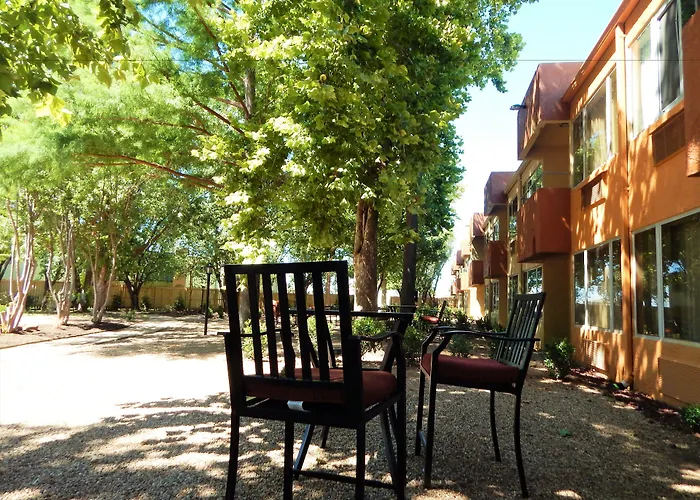 Comancheria Hotel & Convention Center