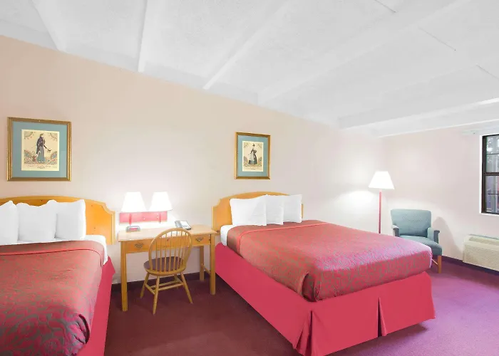 Days Inn By Wyndham Tallahassee University Center