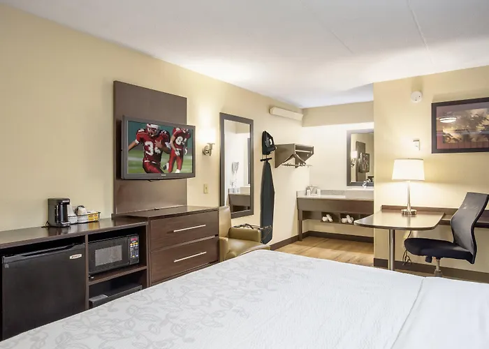 Red Roof Inn Plus+ University At Buffalo - Amherst