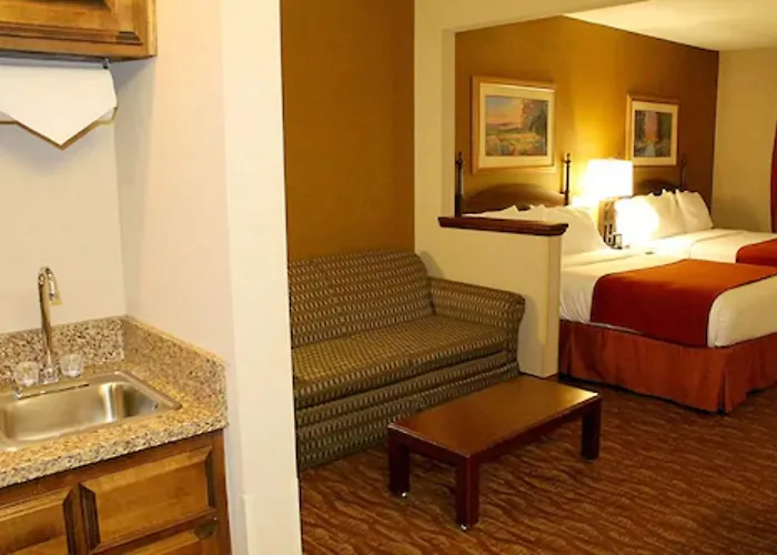 Spark By Hilton Paducah