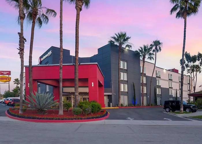 Best Western Plus Commerce Hotel