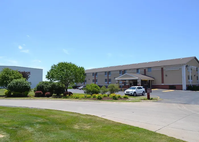 Kid friendly hotel Countryside Inn & Suites Omaha East-Council Bluffs Ia