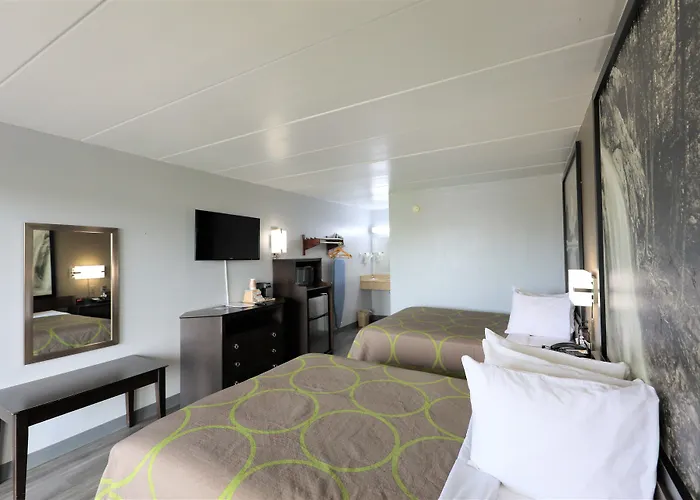 Super 8 By Wyndham Manassas