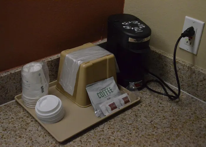 Hill Country Inn And Suite