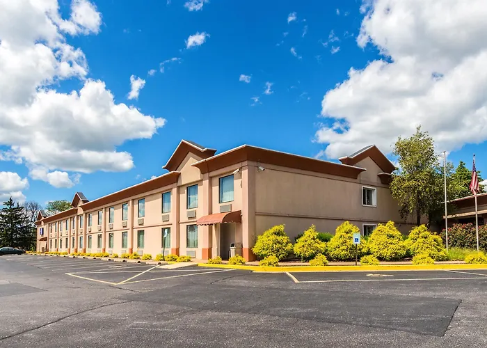 Econo Lodge Inn & Suites Chambersburg Central