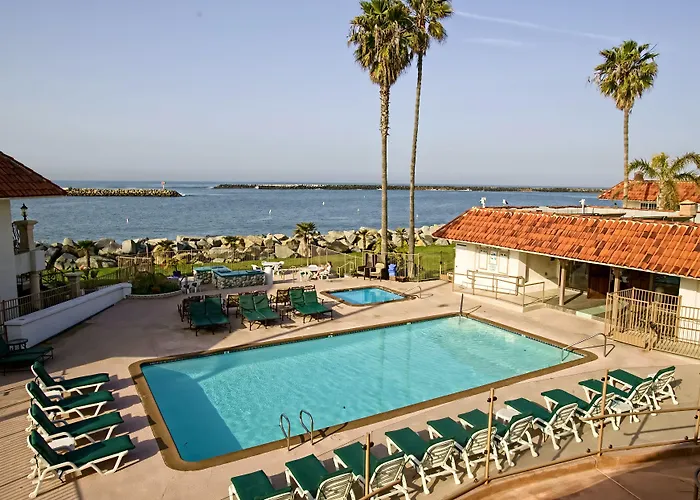 Oceanside Marina Suites - A Waterfront Hotel