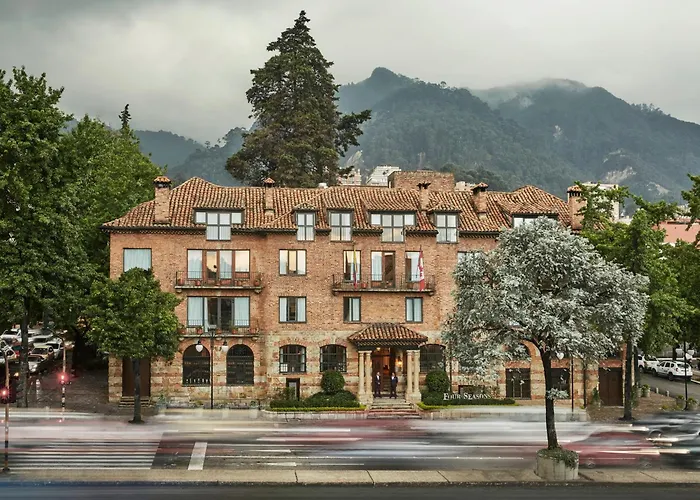 Four Seasons Casa Medina