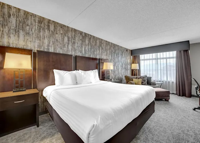 Beach hotel: The Academy Hotel Colorado Springs
