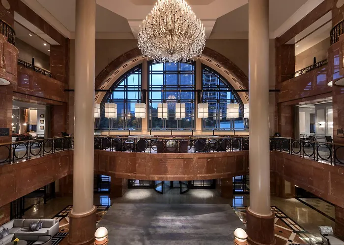 Luxury hotel only: Four Seasons Hotel Atlanta