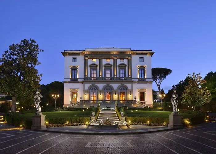 Airport Hotel: Villa Cora