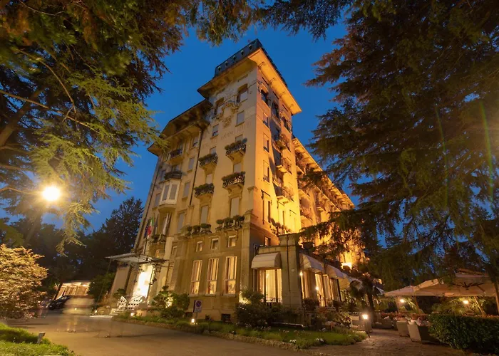 Palace Grand