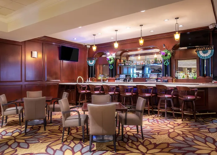 Anaheim Majestic Garden Hotel