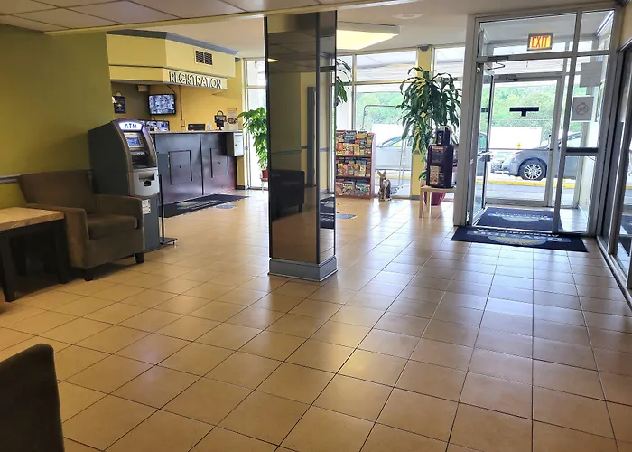 Days Inn By Wyndham Alexandria South