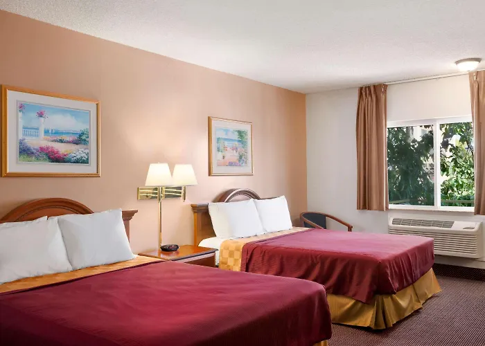 Travelodge By Wyndham Bakersfield