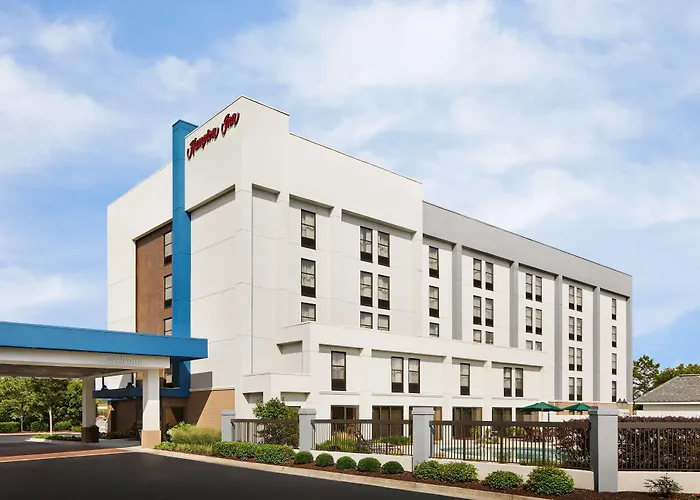 Hotels with pool Hampton Inn Charlotte/Matthews