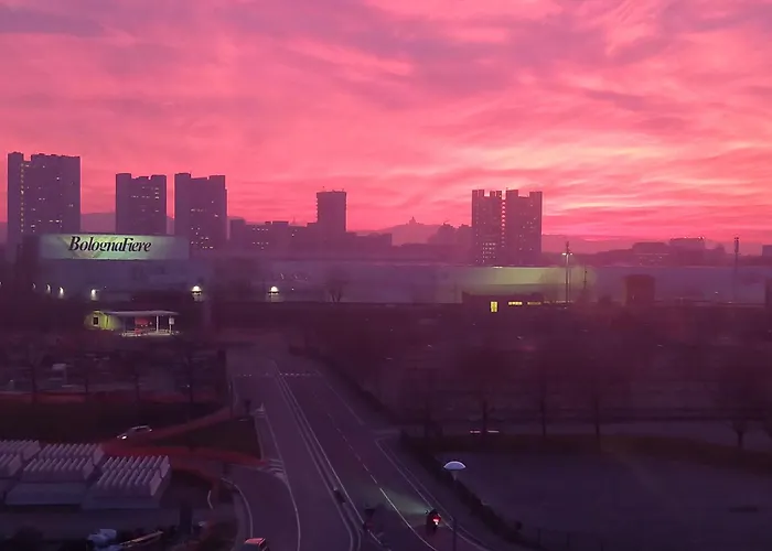 Hotel Ping Pong: The Sydney Hotel