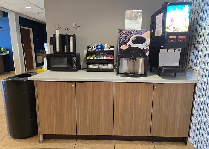 Microtel Inn & Suites By Wyndham Bluffs